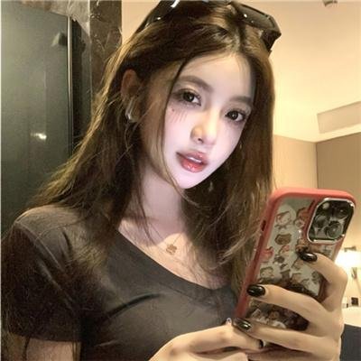 第二个月亮 在线观看封面